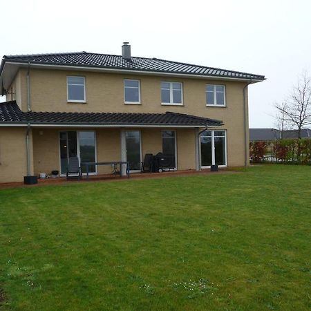 Vaerelse I Augustenborg I Stor Villa Eksteriør bilde